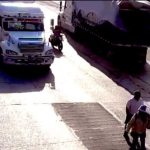 Se reportan dos bloqueos en rutas principales de la capital y una marcha que se dirige a la Plaza de la Constitución