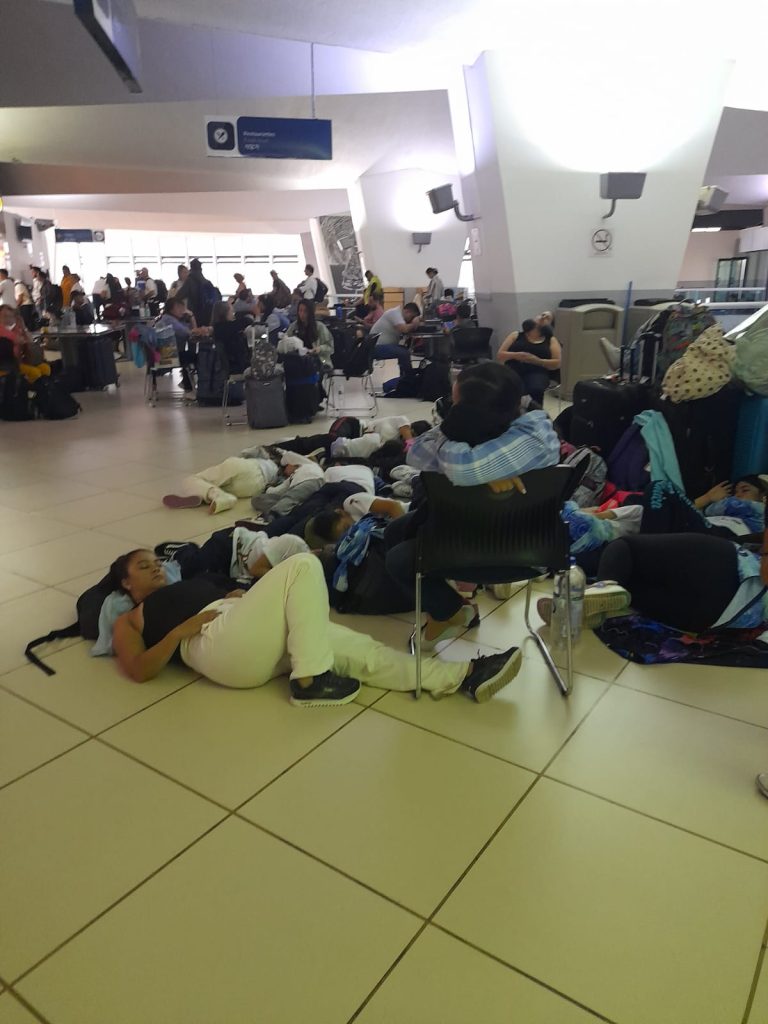 Situación en el Aeropuerto Internacional La Aurora