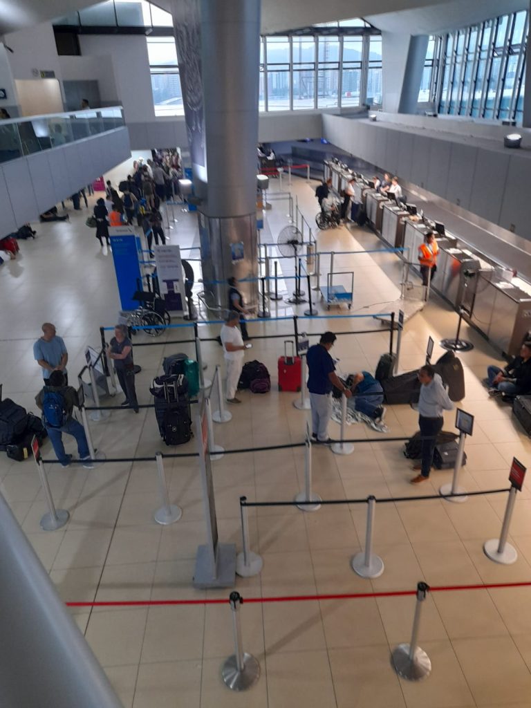 Situación en el Aeropuerto Internacional La Aurora