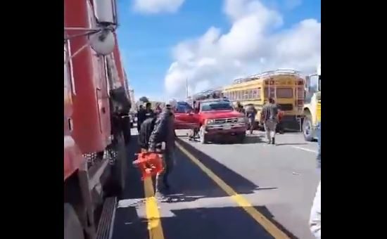 Ataque en Alaska: disparos, personas armadas con fusiles y un muerto en un incidente