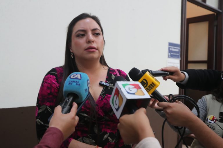 Primera reunión de Pesquisidora por antejuicio contra vicepresidente Castillo termina con señalamientos