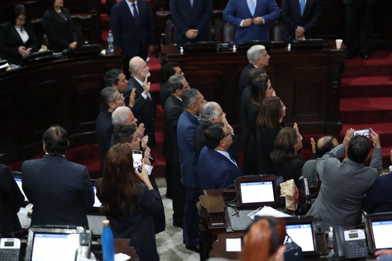 Congreso elige y juramenta a magistrados de la CSJ luego de cuatro años de atraso