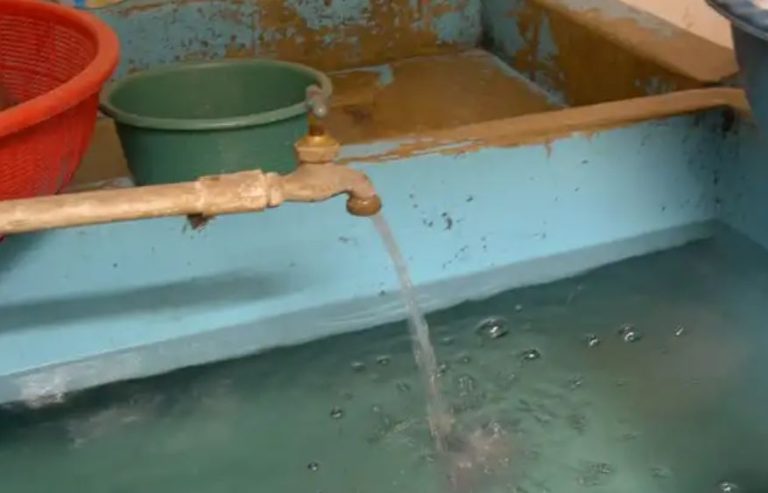 AGUA ENTUBADA