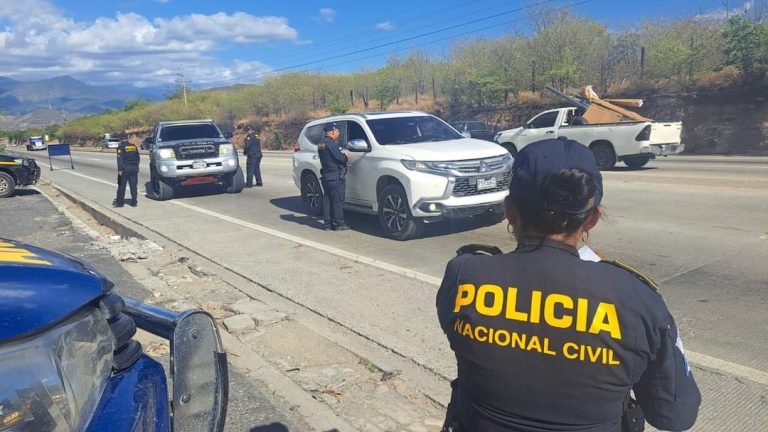 PNC investiga si asaltantes del blindado en Melchor de Mencos son los mismos que atracaron otra unidad en Chisec