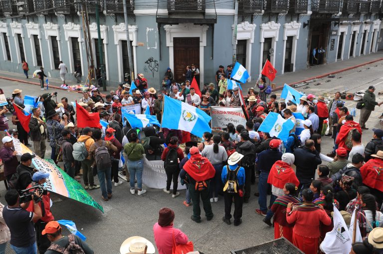 AUTORIDADES INDÍGENAS