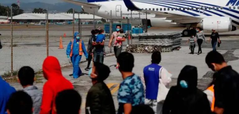 Deportación de migrantes guatemaltecos desde EE. UU. ha incrementado en esta cantidad en 2023