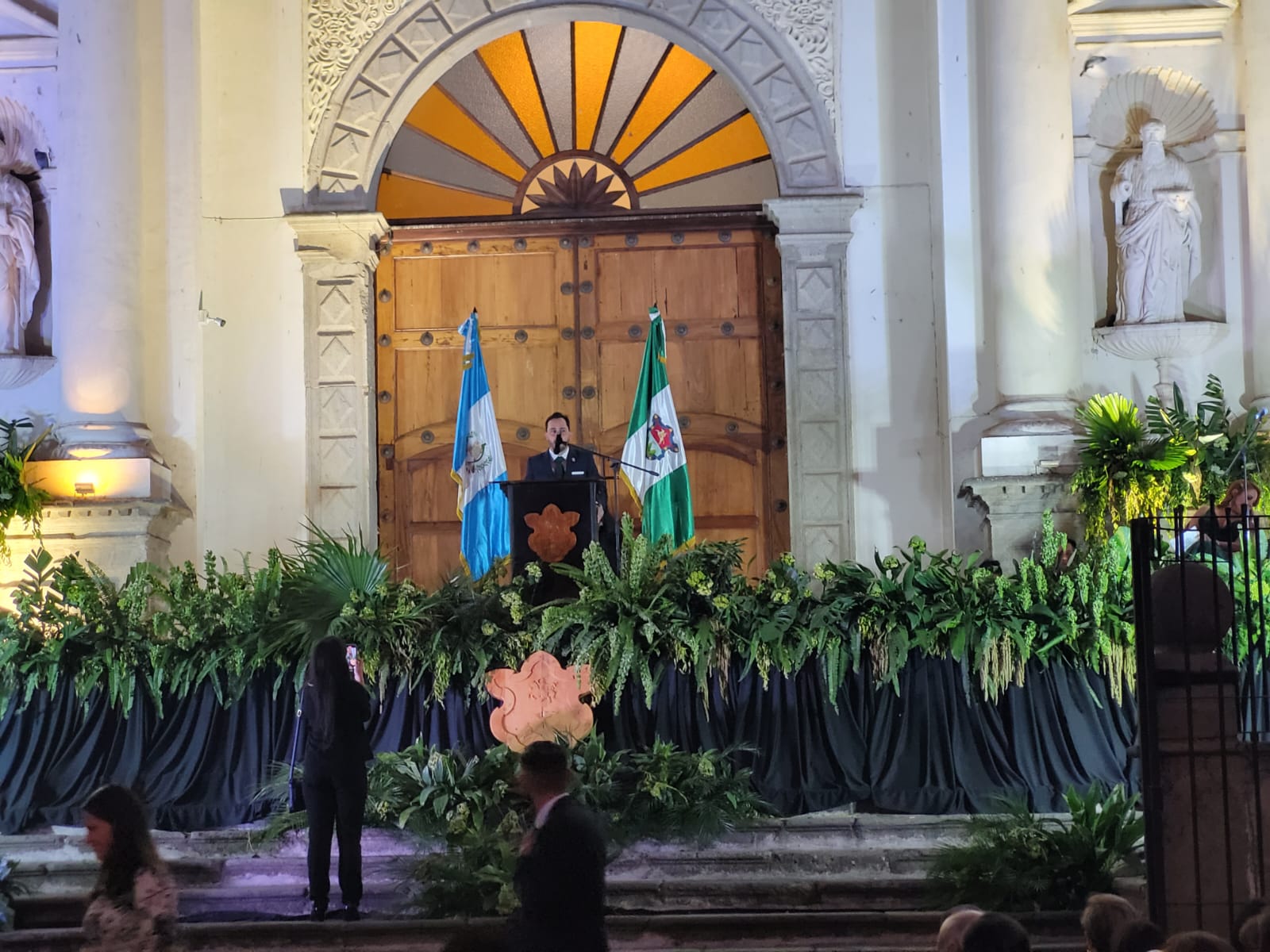 Juan Manuel Asturias asume como alcalde de Antigua Guatemala