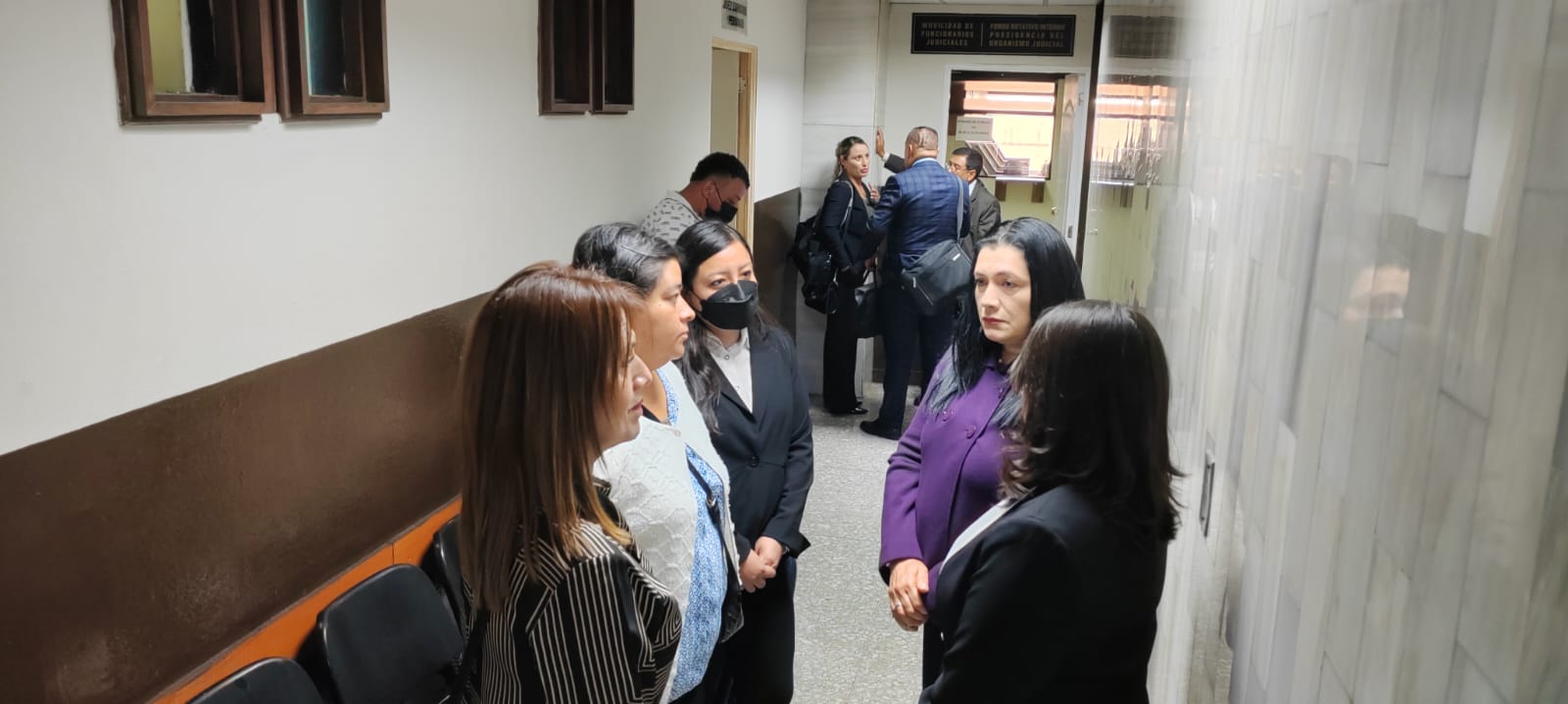 Juez Fredy Orellana decreta reserva de audiencia de trabajadoras del TSE en el Caso Semilla