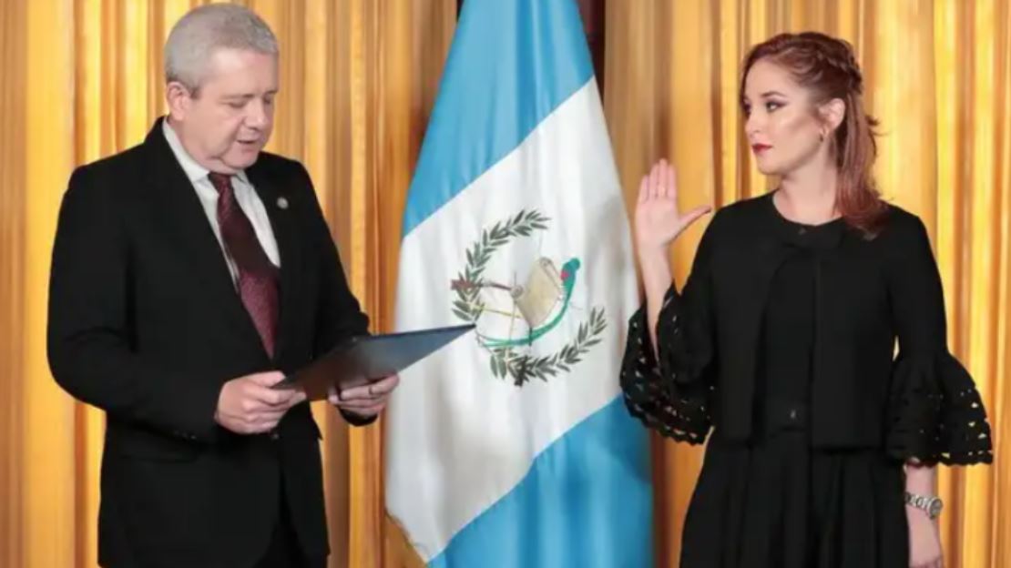 Destituyen a Alejandra Carrillo del Instituto de la Víctima y una exdiputada asume el cargo