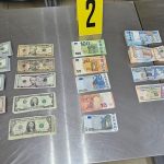 Presunto misionero pretendía viajar con más de US$30 mil sin reportar y lo detienen