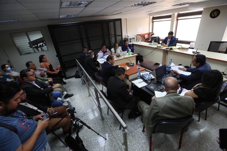Juez escucha imputación contra dos señalados en caso Toma Usac: botín político y el 20 de febrero continuará audiencia