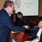 Presidente Arévalo designa al ministro de Gobernación para que asista a reunión con Consuelo Porras en el MP