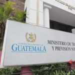 Denuncian cobros ilegales por extender visas de trabajo para EE. UU. y Canadá