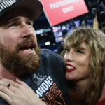 Travis Kelce paga un millón de dólares para unir a su familia y la de Taylor Swift en el Super Bowl