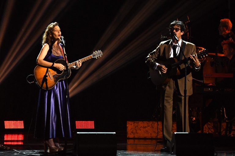 Gaby Moreno: el emotivo momento en que llevó la “Luna de Xelajú” a los Grammy 2024