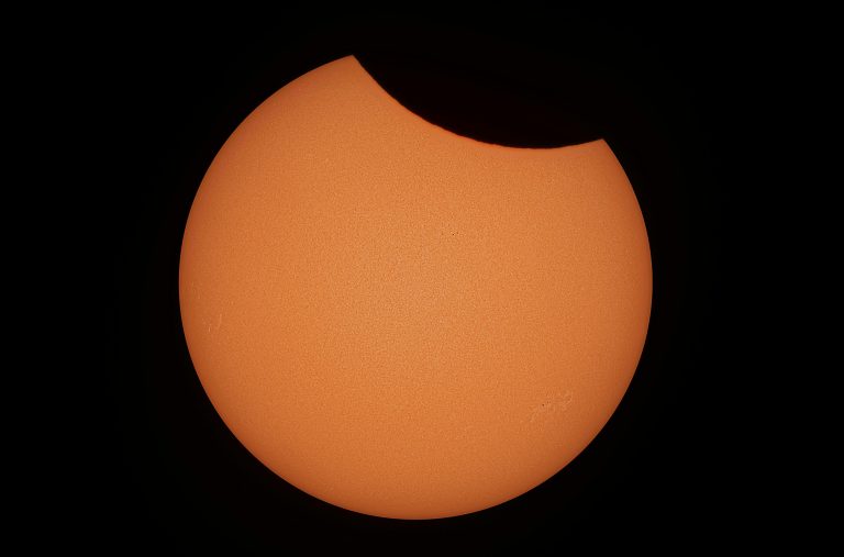 ¿Qué medidas tomar para ver de forma segura el eclipse&hellip;