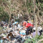 Encuentra dos cadáveres envueltos entre costales en la zona 25 capitalina
