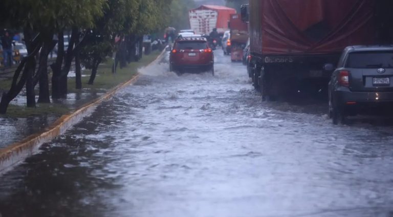 Empieza temporada de huracanes y el calor cesará